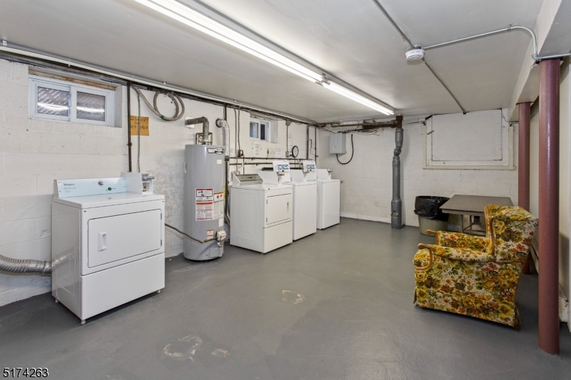 Oak Court - Residential