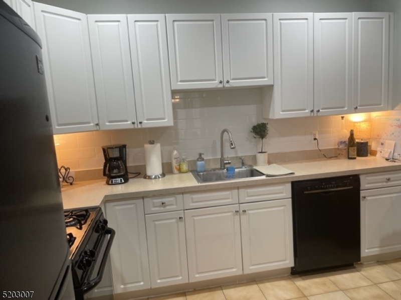 Glenmont Commons - Residential Lease