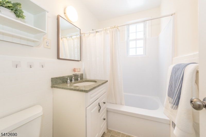 Gateway Manor - Residential