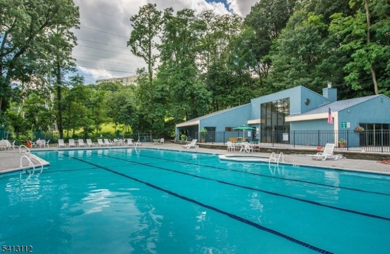 Mountain Club - Residential Lease