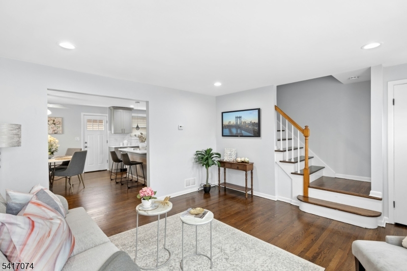 Cleveland - Residential Income