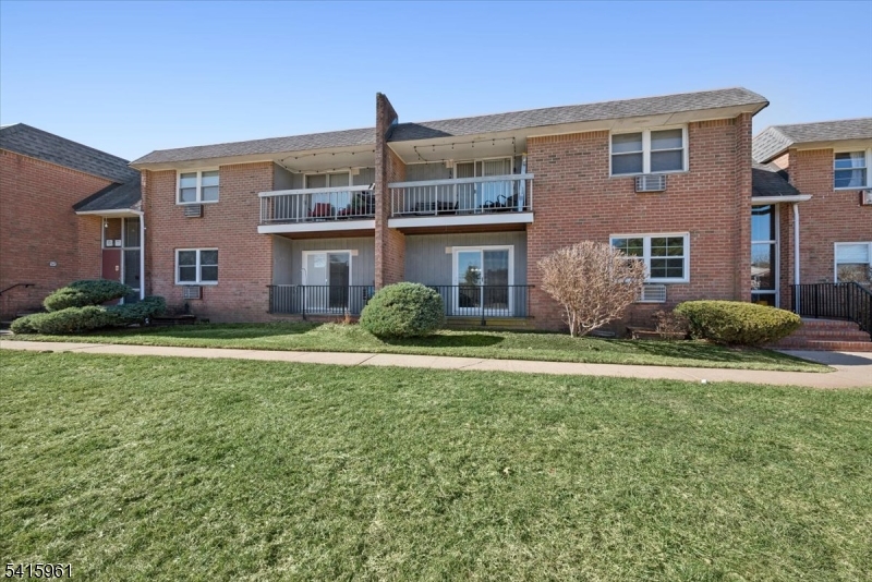 Claremont Hills - Residential Lease