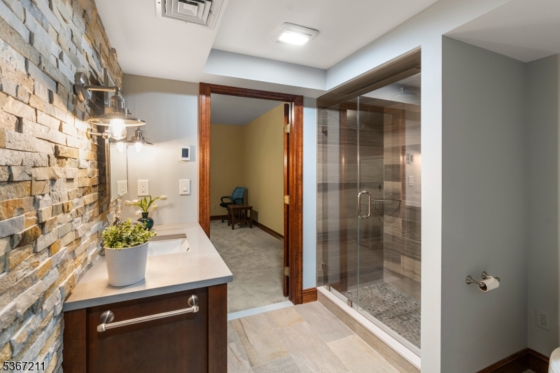 Brookrace - Residential