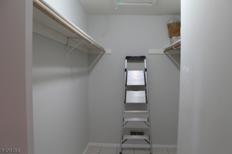 Society Hill I - Residential Lease