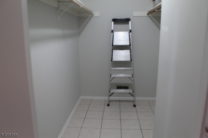 Society Hill I - Residential Lease