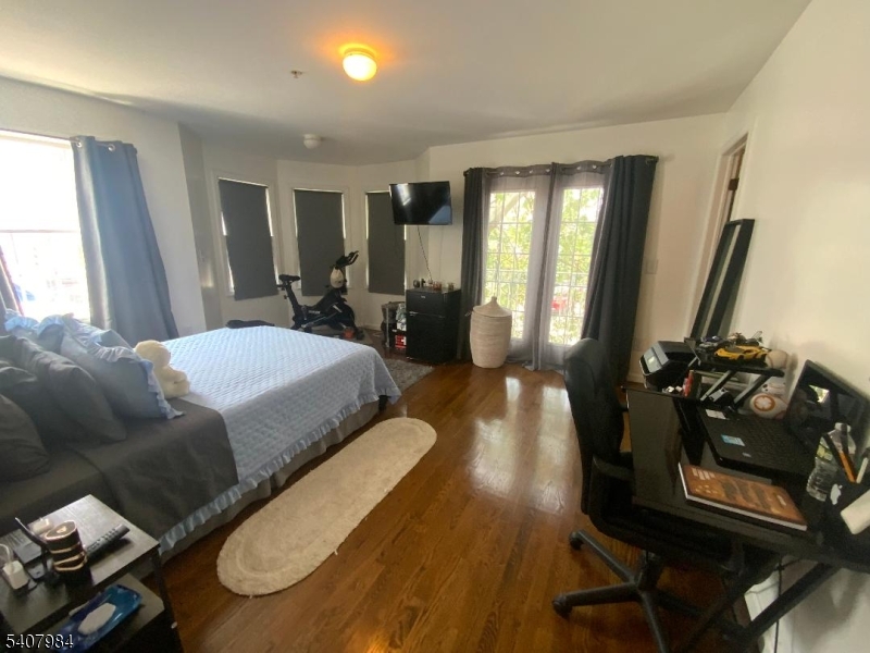 IRONBOUND - Residential Income