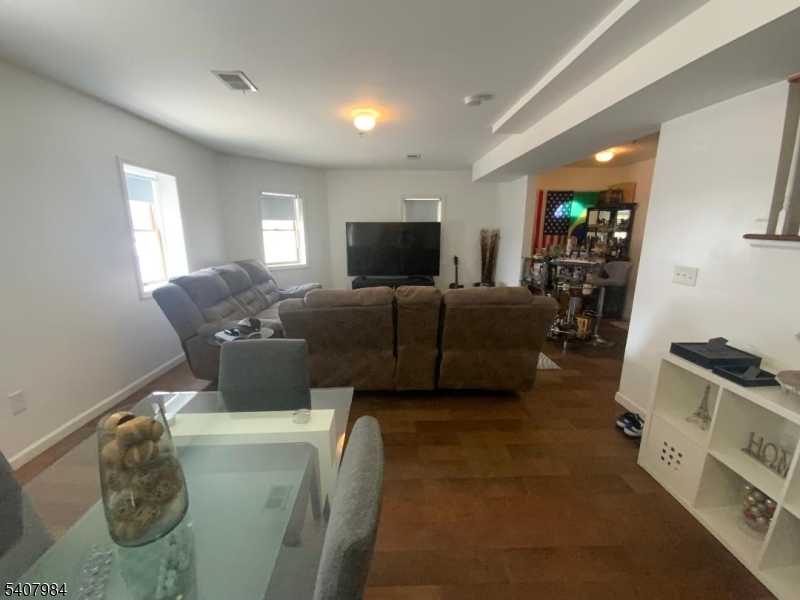 IRONBOUND - Residential Income