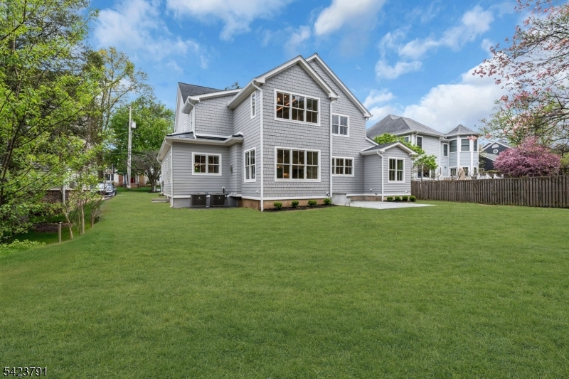 Upper Washington - Residential