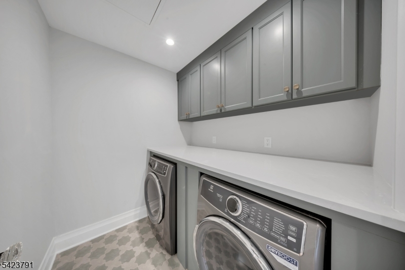 Upper Washington - Residential