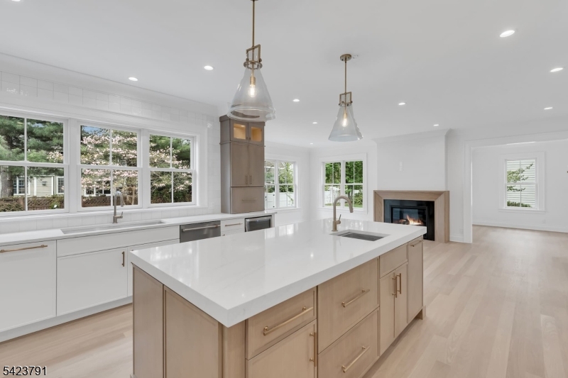 Upper Washington - Residential