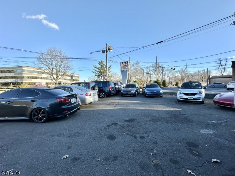 Photo 1 of 8 — 24-28B Maple Ave, Fair Lawn Boro, NJ 07410