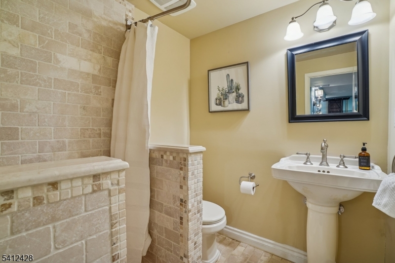 DEERFIELD SECTION - Residential