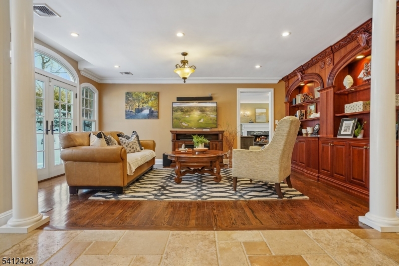 DEERFIELD SECTION - Residential