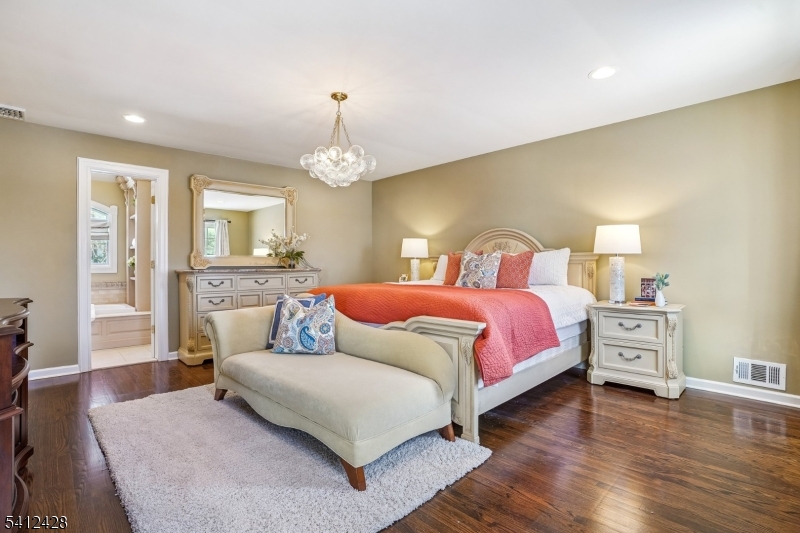 DEERFIELD SECTION - Residential