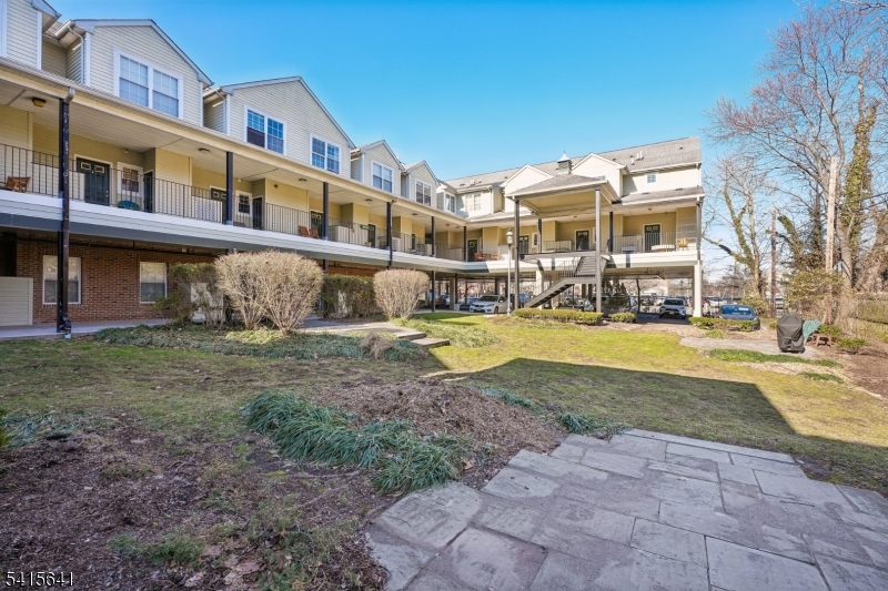 Village Station East Condos - Residential