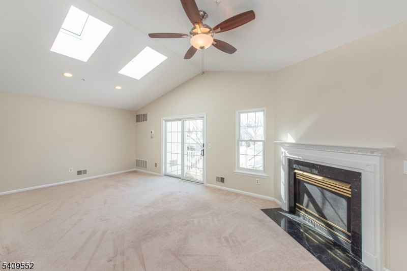 Spring Ridge - Residential