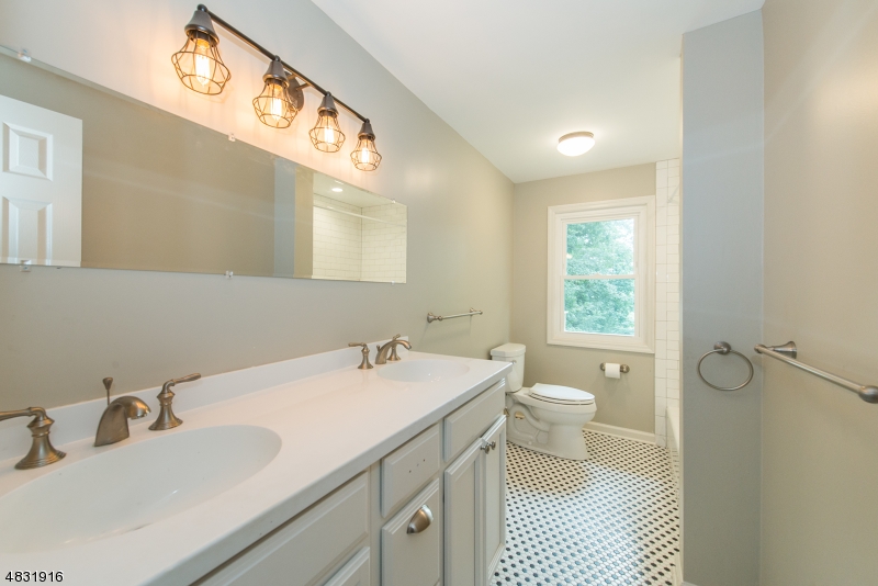 Indian Lake - Residential Lease