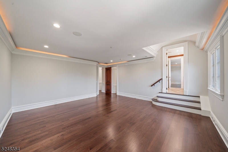 The Pond - Residential