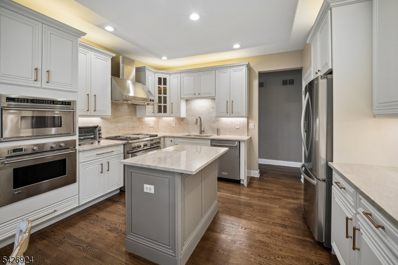 The Regency at Denville - Residential