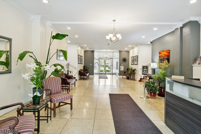 Parkway House - Residential