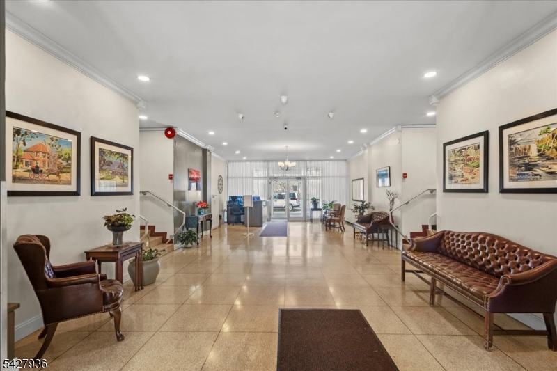Parkway House - Residential