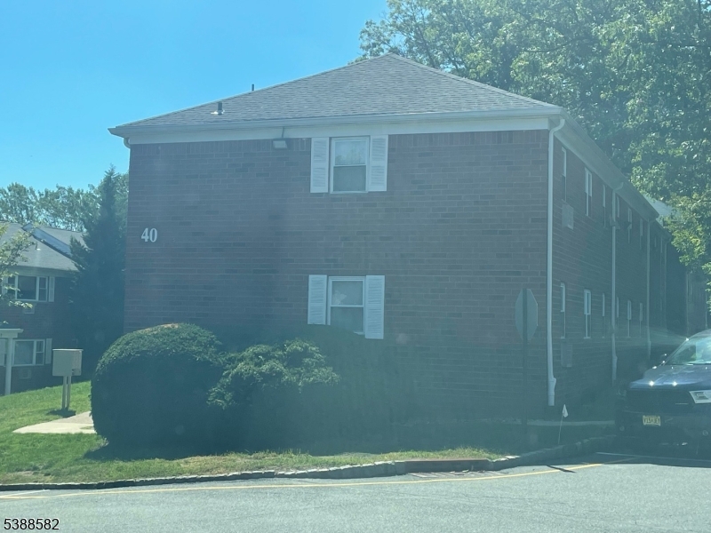 MOUNTAIN CLUB - Residential Lease