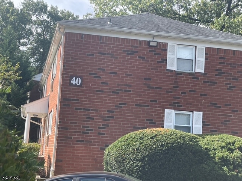 MOUNTAIN CLUB - Residential Lease