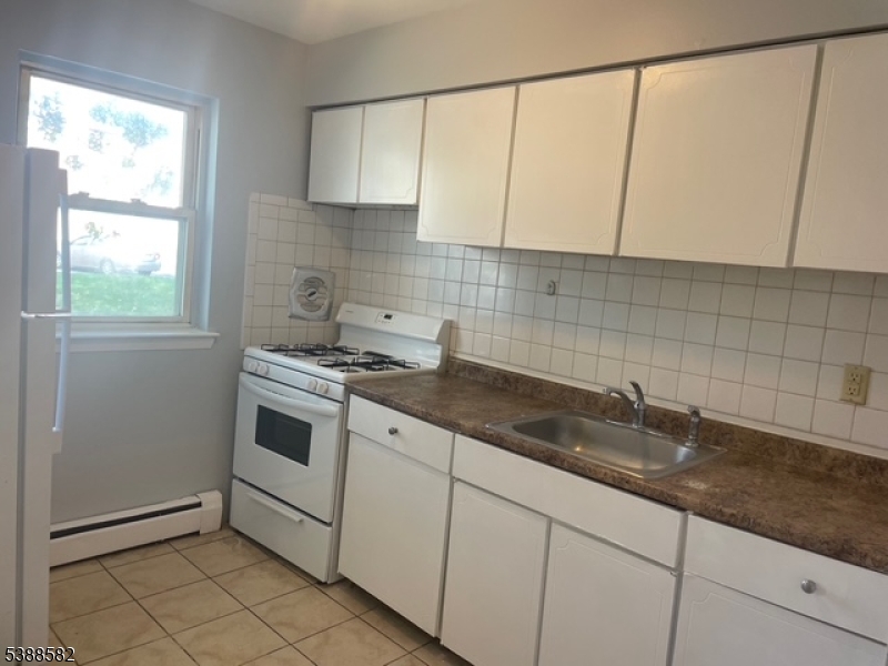 MOUNTAIN CLUB - Residential Lease