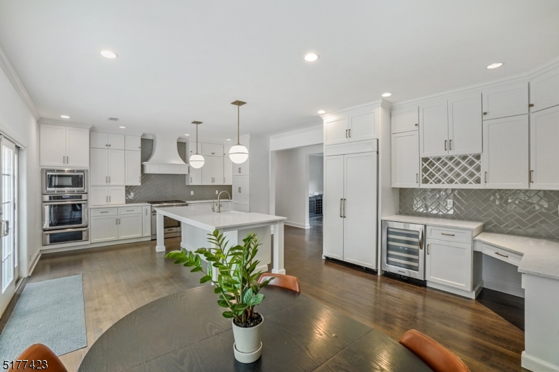 Rolling Hill - Residential