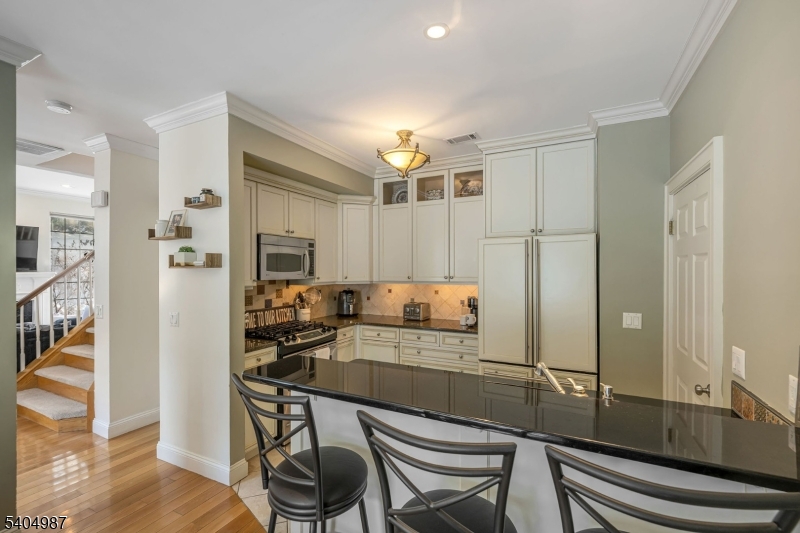 Rose Arbor - Residential