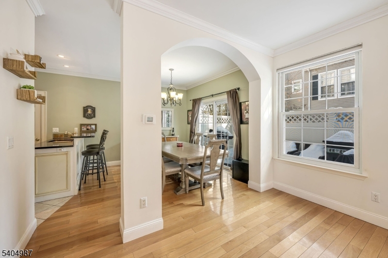 Rose Arbor - Residential