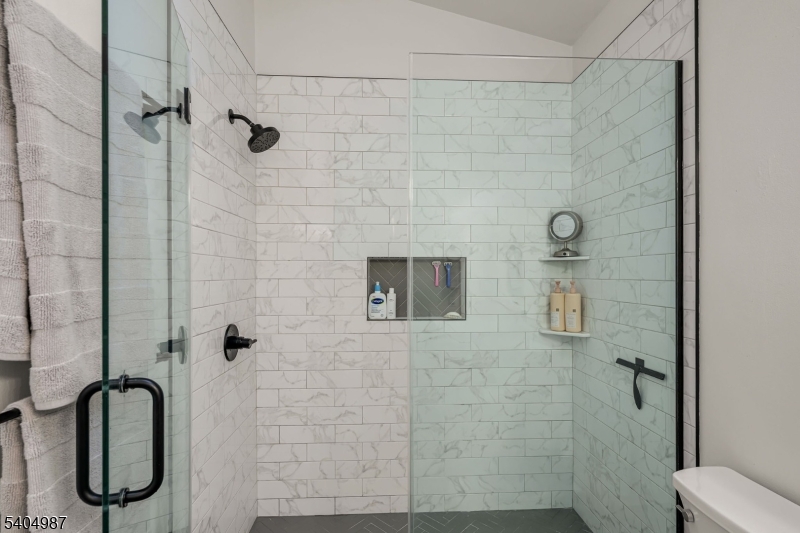 Rose Arbor - Residential