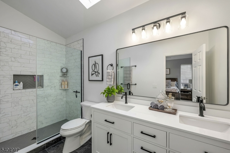 Rose Arbor - Residential