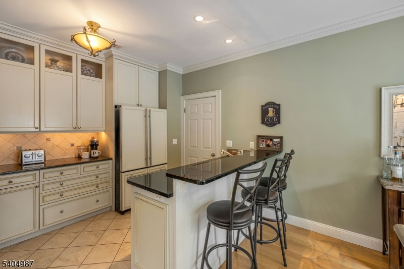 Rose Arbor - Residential