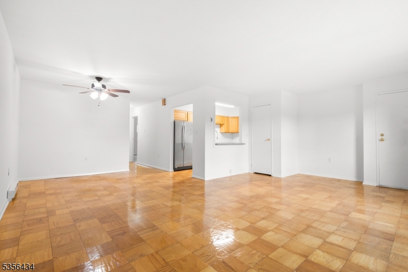 74 E Maple St