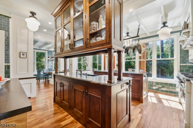 Upper Wyoming - Residential