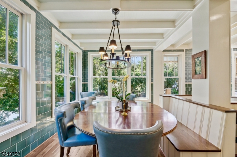 Upper Wyoming - Residential