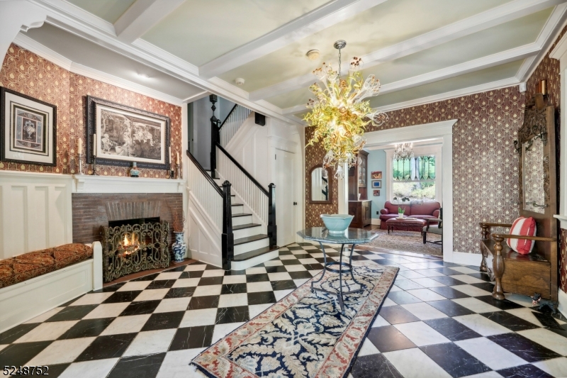 Upper Wyoming - Residential