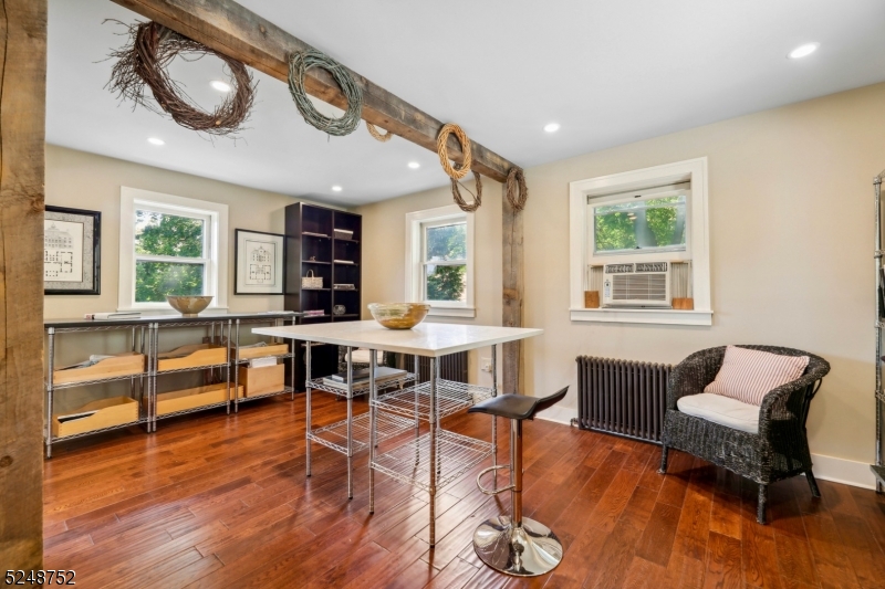 Upper Wyoming - Residential