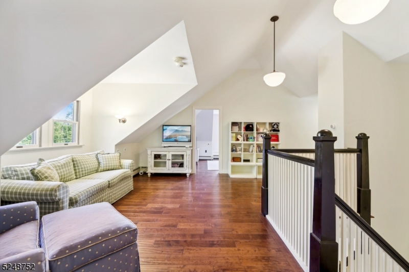 Upper Wyoming - Residential