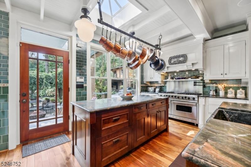 Upper Wyoming - Residential