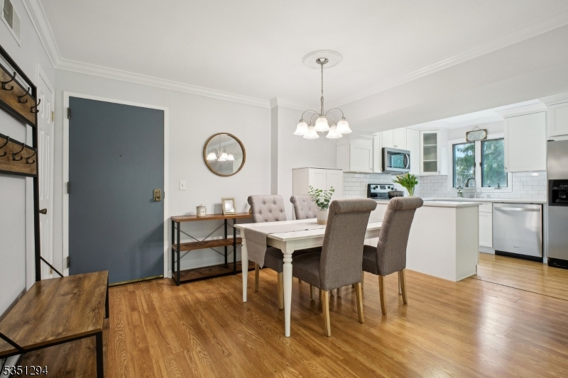 51 Mt Kemble Ave 212 212