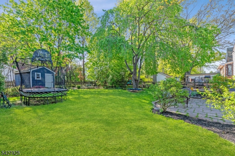 COLLEGE HILL - Residential