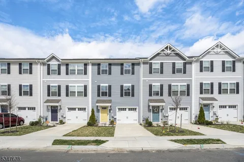 MLS: 3958177