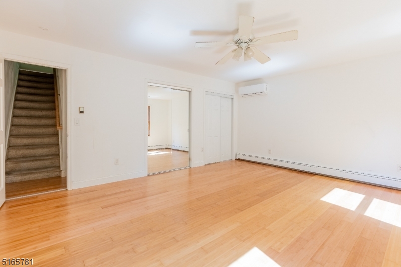 HIGHLAND LAKES - Residential