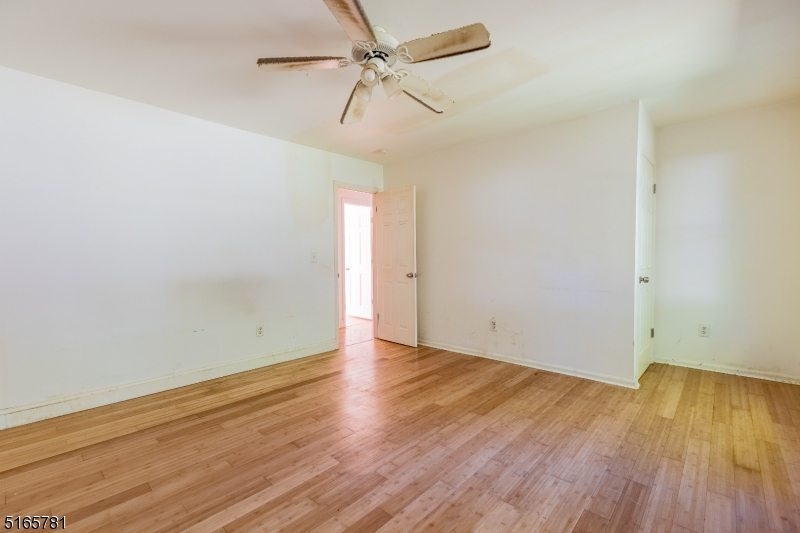 HIGHLAND LAKES - Residential