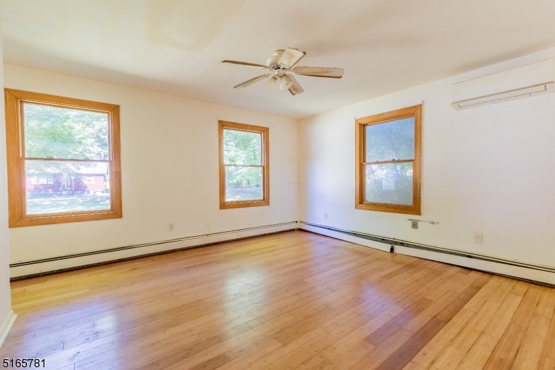 HIGHLAND LAKES - Residential