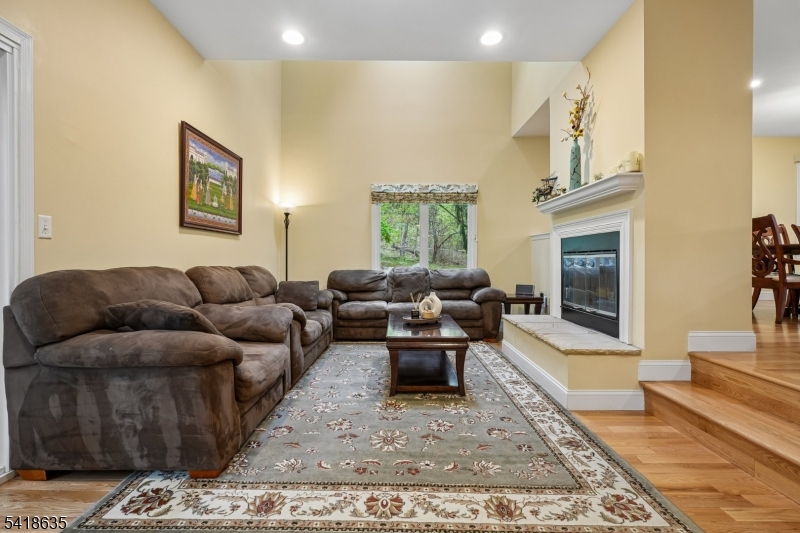 Crystal Woods - Residential