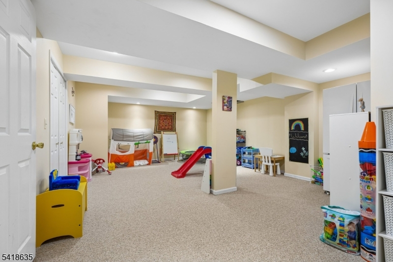 Crystal Woods - Residential