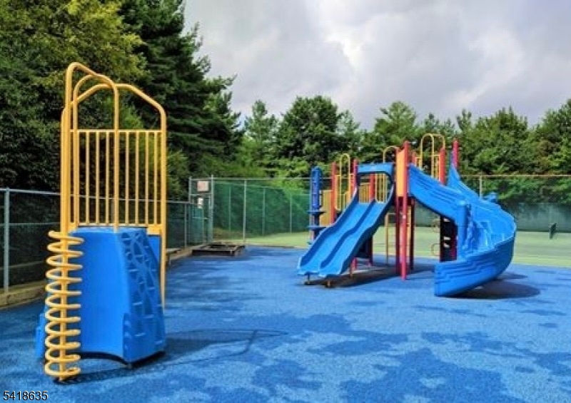 Crystal Woods - Residential